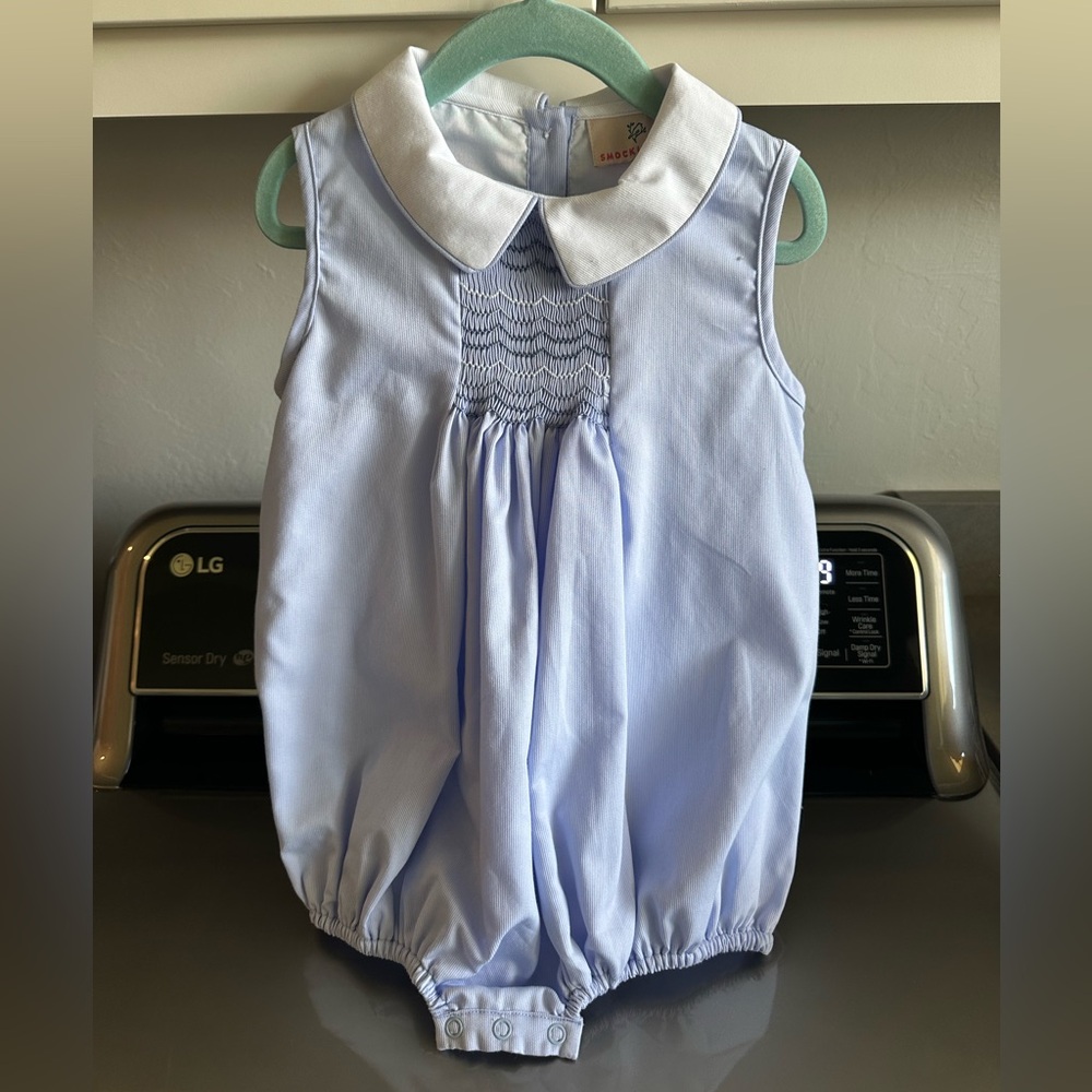 Smockingbird boys smocked Peter Pan collar bubble. New without tags. Size 2T.